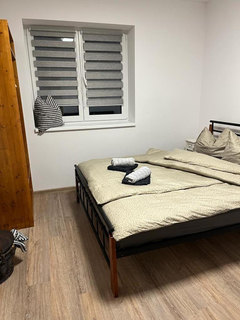 Apartmany Tobias Besiny ภายนอก รูปภาพ